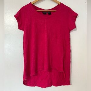 100% linen Tahari pink tshirt in brand new condition v neck